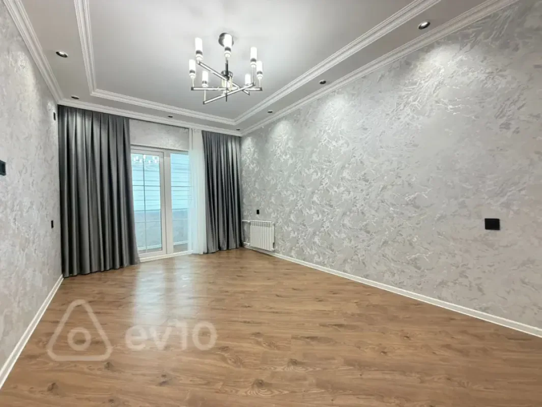 Satılır 3 otaqlı köhnə tikili 72 m²