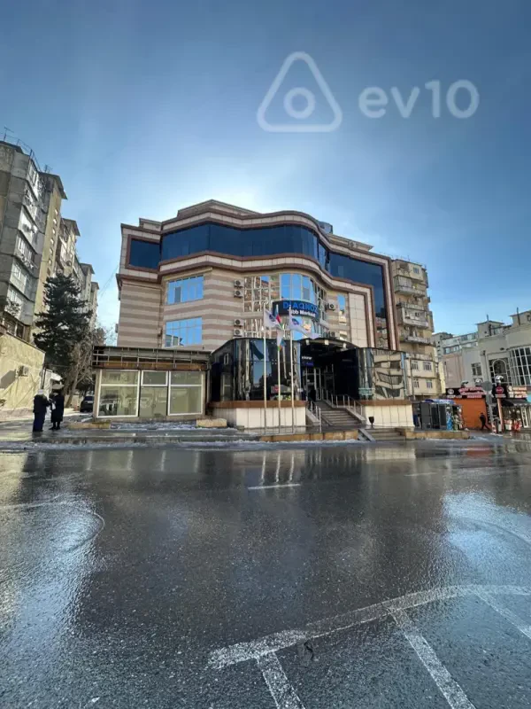 Satılır 3 otaqlı köhnə tikili 80 m²