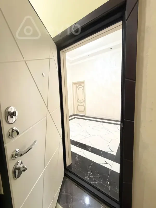 Satılır 2 otaqlı yeni tikili 81 m²