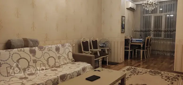 Kirayə verilir 3 otaqlı köhnə tikili 100 m² — Bakı, Nəsimi 3 otaq 100.00 m²
