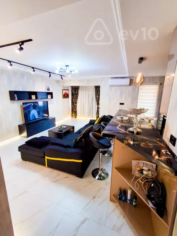 Satılır 3 otaqlı yeni tikili 110 m²