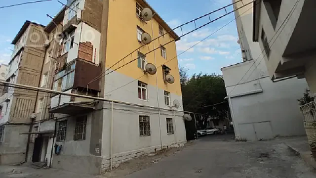 Satılır 2 otaqlı köhnə tikili 55 m² — Bakı, Binəqədi 2 otaq 55.00 m²