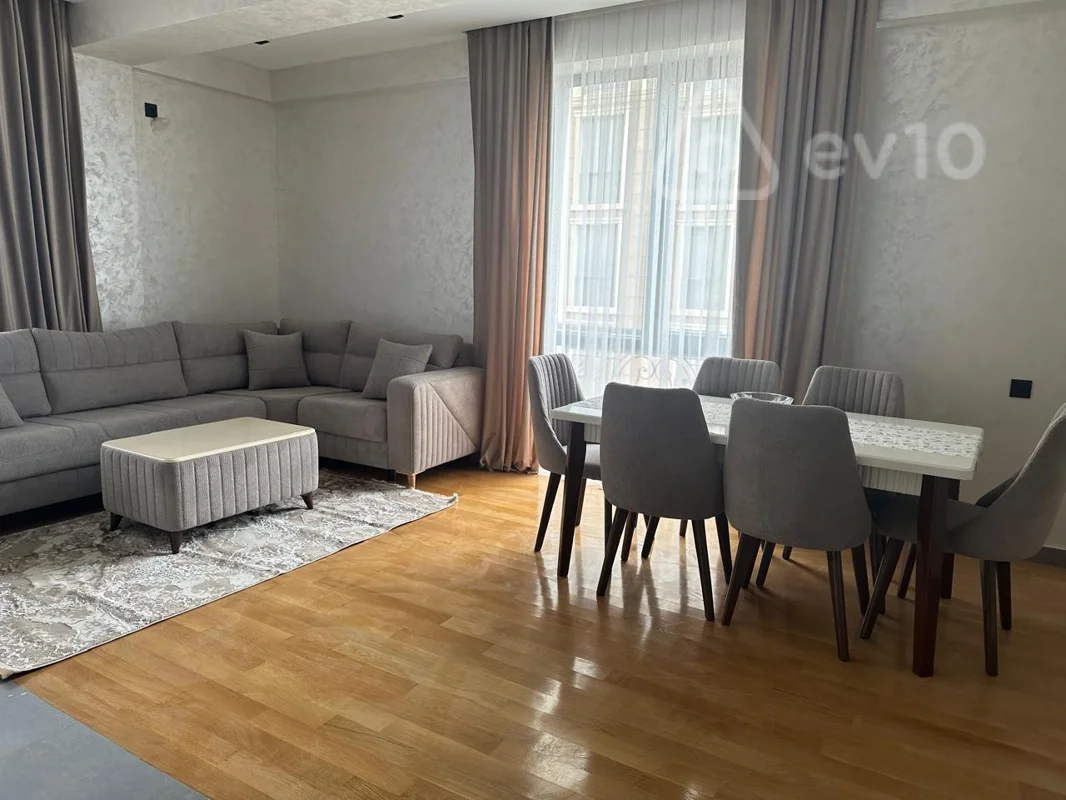Kirayə verilir 3 otaqlı yeni tikili 105 m²