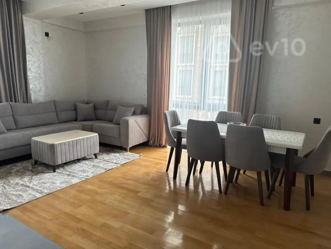 Kirayə verilir 3 otaqlı yeni tikili 105 m²