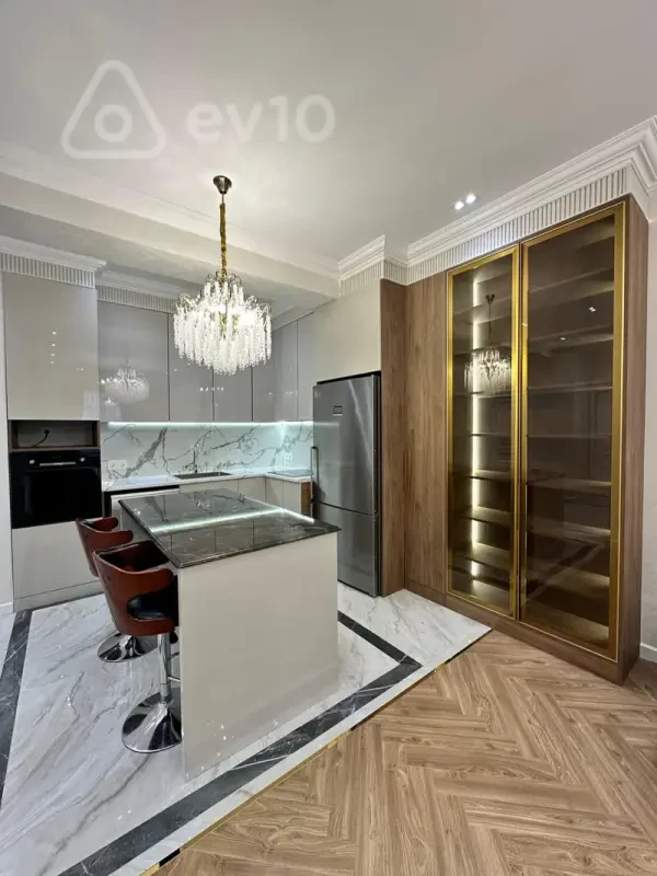Kirayə verilir 3 otaqlı yeni tikili 95 m²