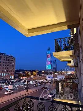 Satılır 3 otaqlı köhnə tikili 65 m² — Bakı, Nərimanov 3 otaq 65.00 m²