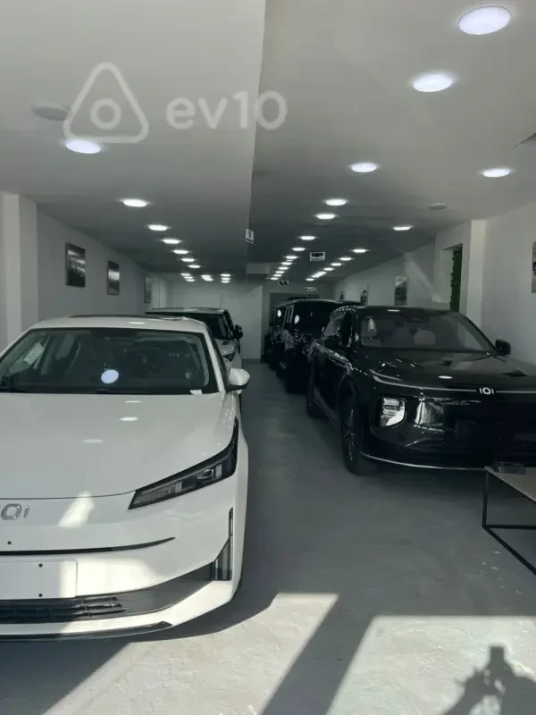 Kirayə verilir mənzil 250 m²