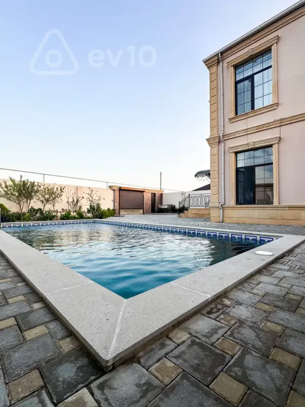 Satılır 6 otaqlı həyət evi 210 m²