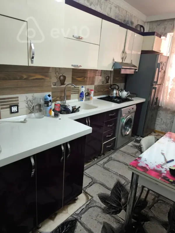 Kirayə verilir 3 otaqlı yeni tikili 90 m²