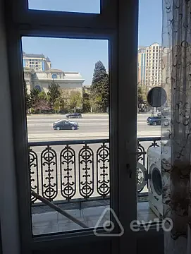 Kirayə verilir 1 otaqlı köhnə tikili 45 m² — Bakı, Nərimanov 1 otaq 45.00 m²