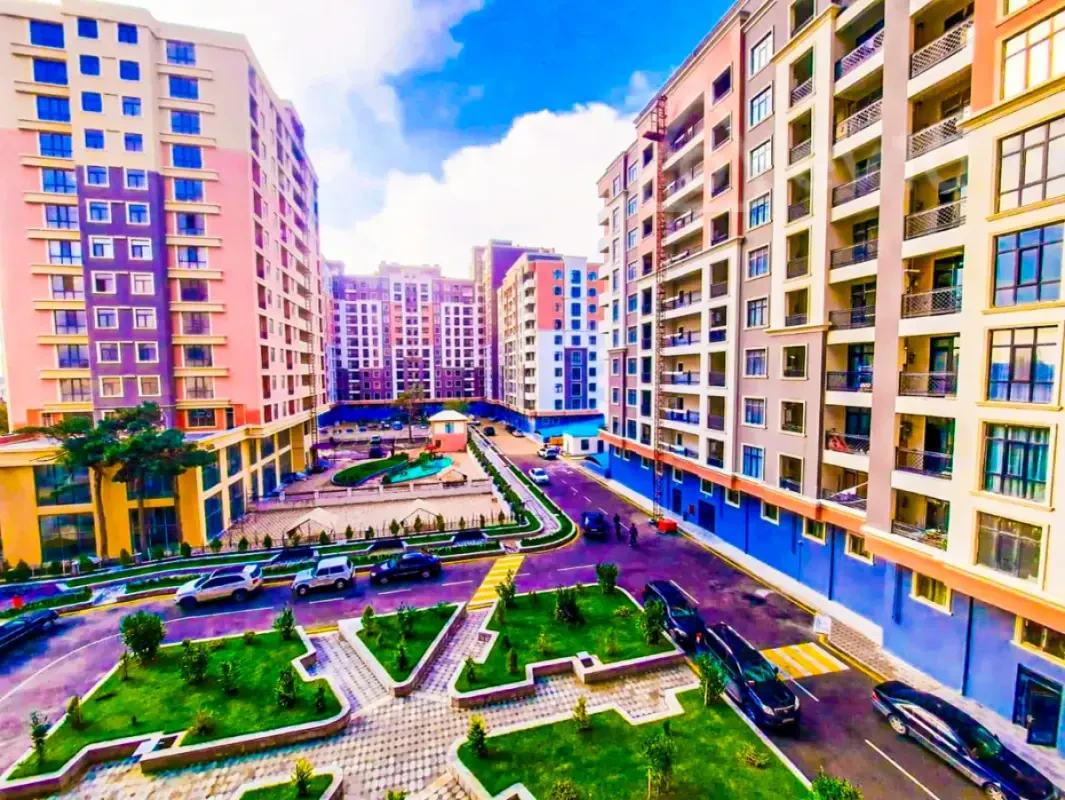 Kirayə verilir 2 otaqlı yeni tikili 80 m²