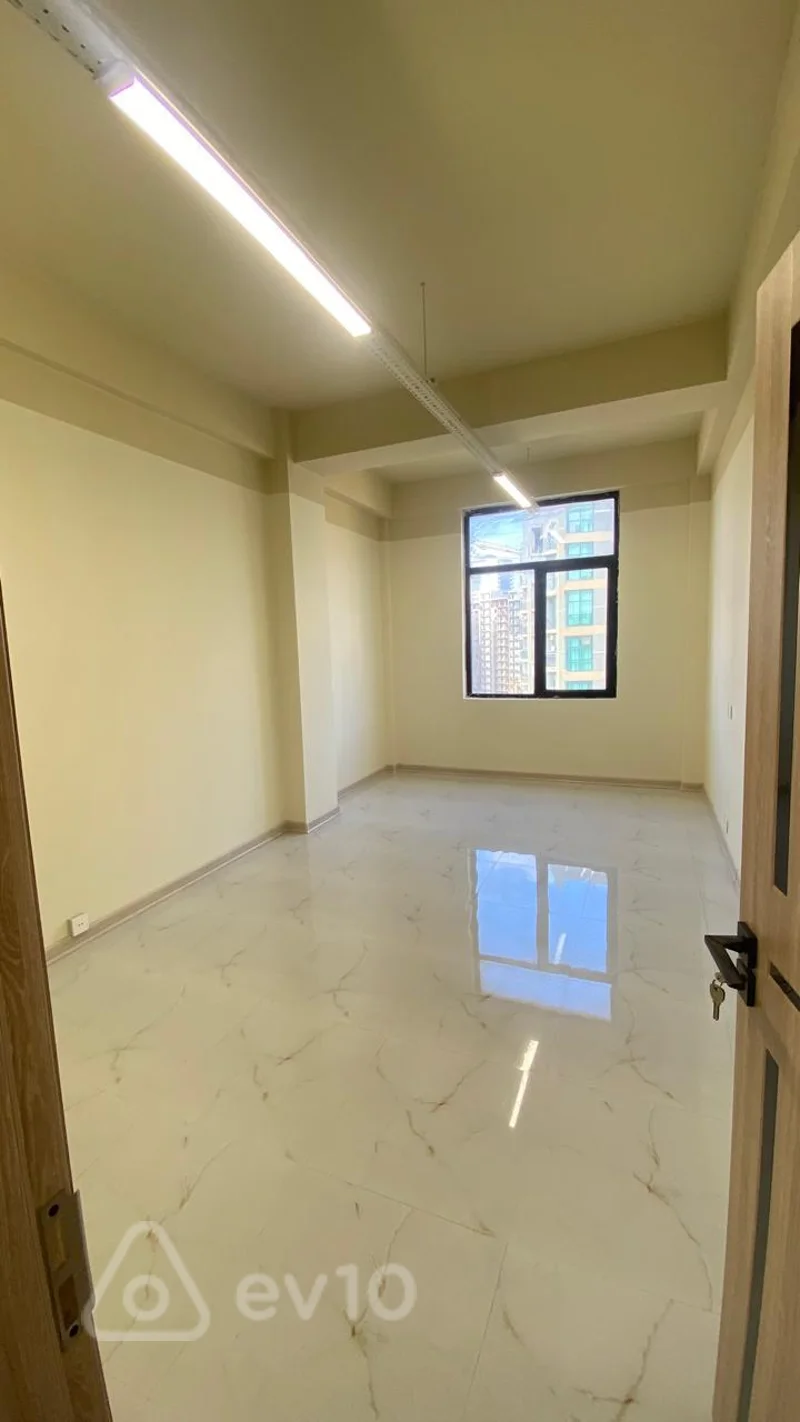 Kirayə verilir 1 otaqlı ofis 32 m²