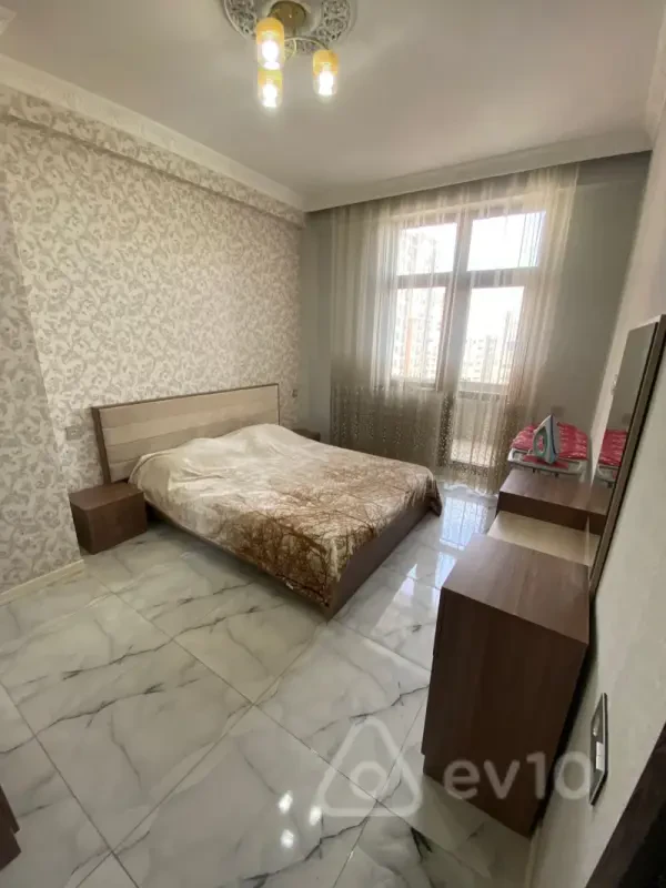 Kirayə verilir 2 otaqlı yeni tikili 60 m²
