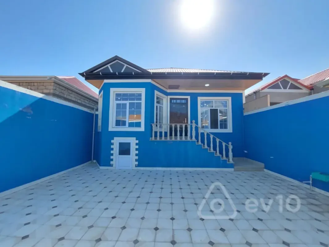 Satılır 3 otaqlı həyət evi 100 m²