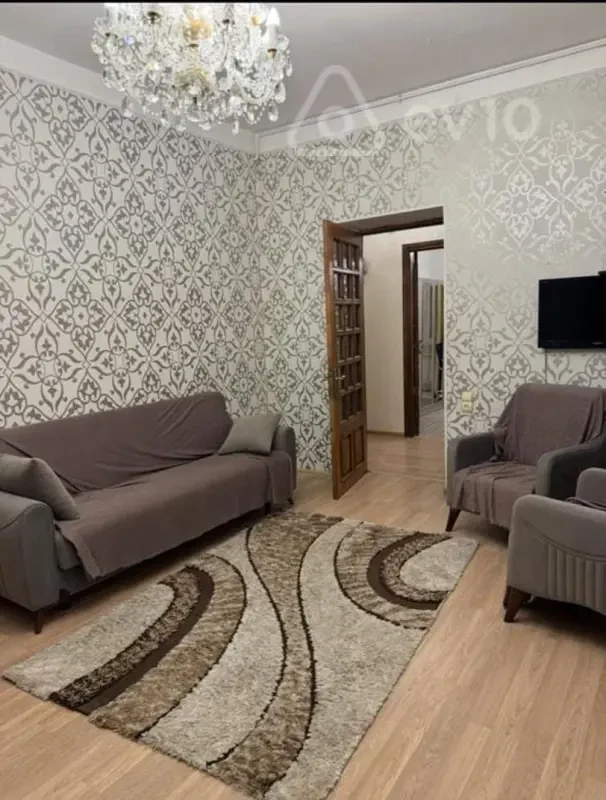 Kirayə verilir 2 otaqlı köhnə tikili 72 m²
