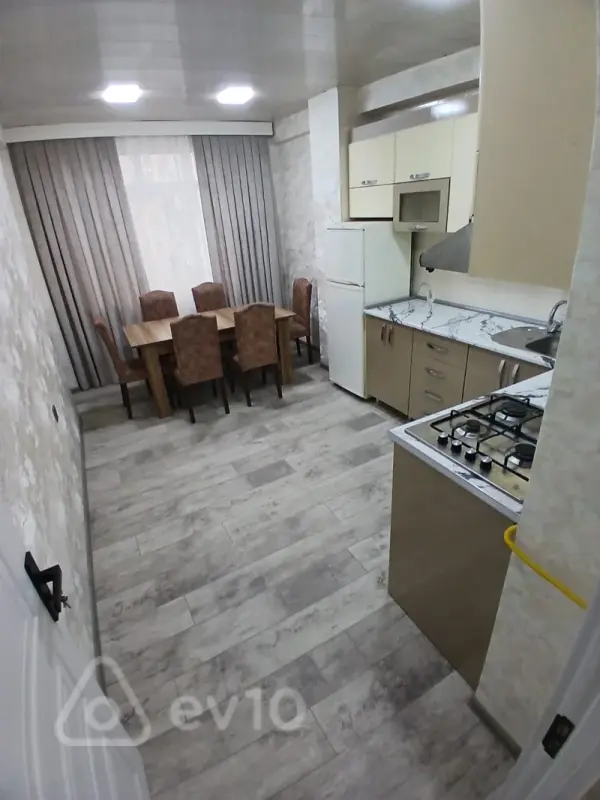 Satılır 2 otaqlı yeni tikili 50 m²