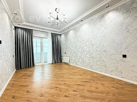 Satılır 3 otaqlı köhnə tikili 70 m² — Bakı, Nizami 3 otaq 70.00 m²