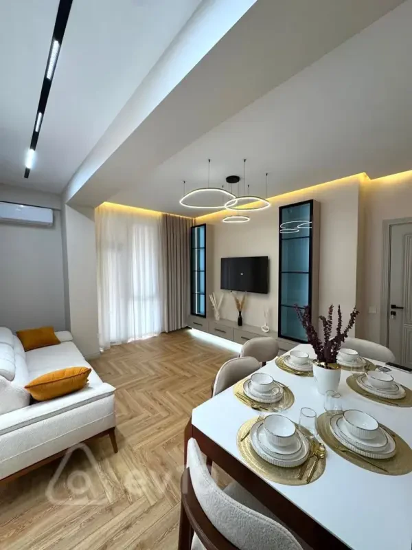 Kirayə verilir 2 otaqlı yeni tikili 80 m²
