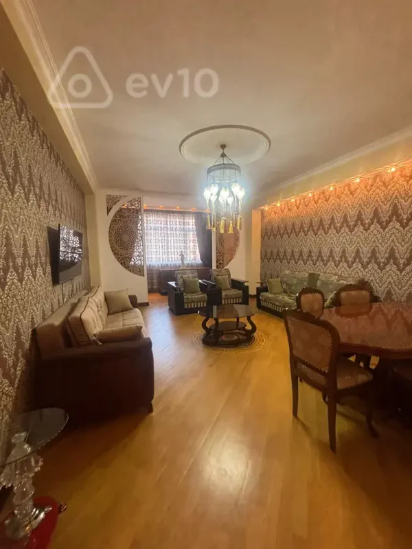 Kirayə verilir 4 otaqlı yeni tikili 170 m²