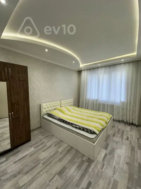 Kirayə verilir 2 otaqlı yeni tikili 75 m²