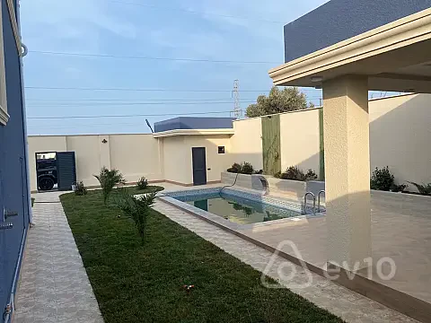 Satılır 6 otaqlı həyət evi 220 m² — Bakı, Xəzər 6 otaq 220.00 m²