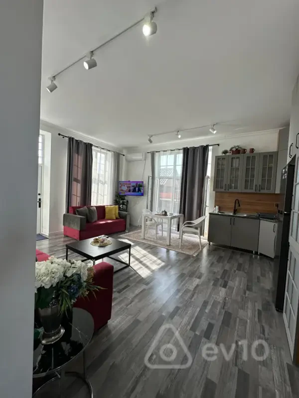 Kirayə verilir 4 otaqlı həyət evi 90 m²