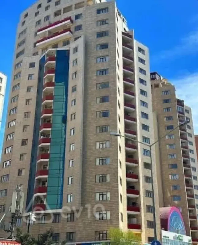 Satılır 3 otaqlı yeni tikili 148 m²