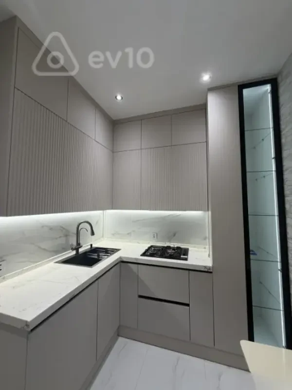 Kirayə verilir 2 otaqlı yeni tikili 70 m²