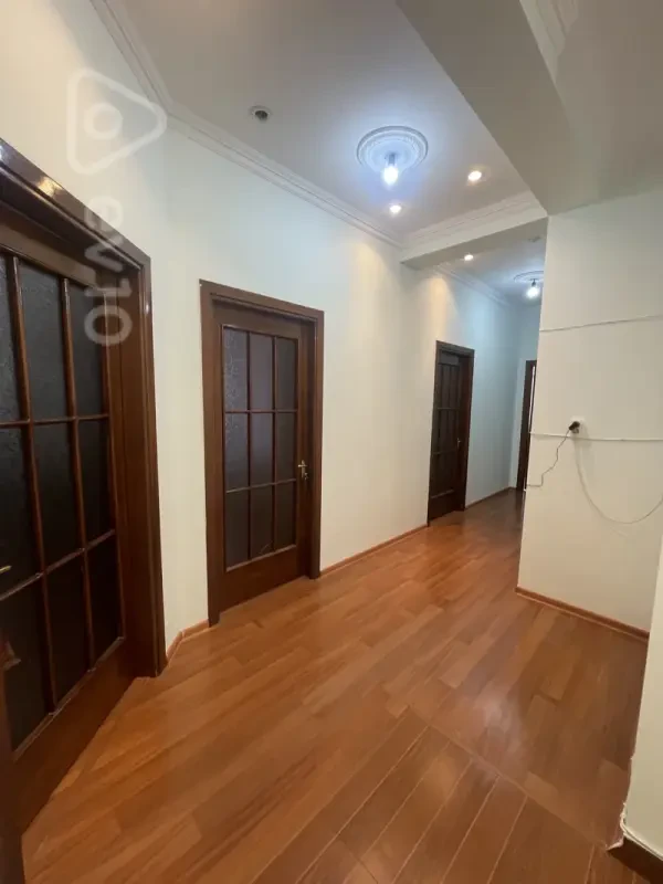 Kirayə verilir 4 otaqlı yeni tikili 110 m²