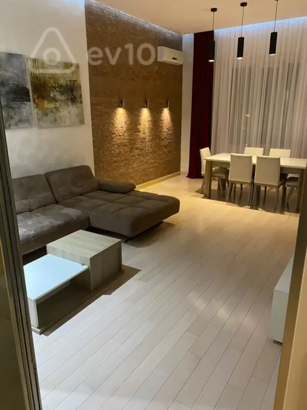 Kirayə verilir 3 otaqlı yeni tikili 107 m²
