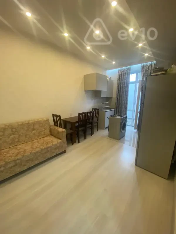 Kirayə verilir 2 otaqlı yeni tikili 55 m²