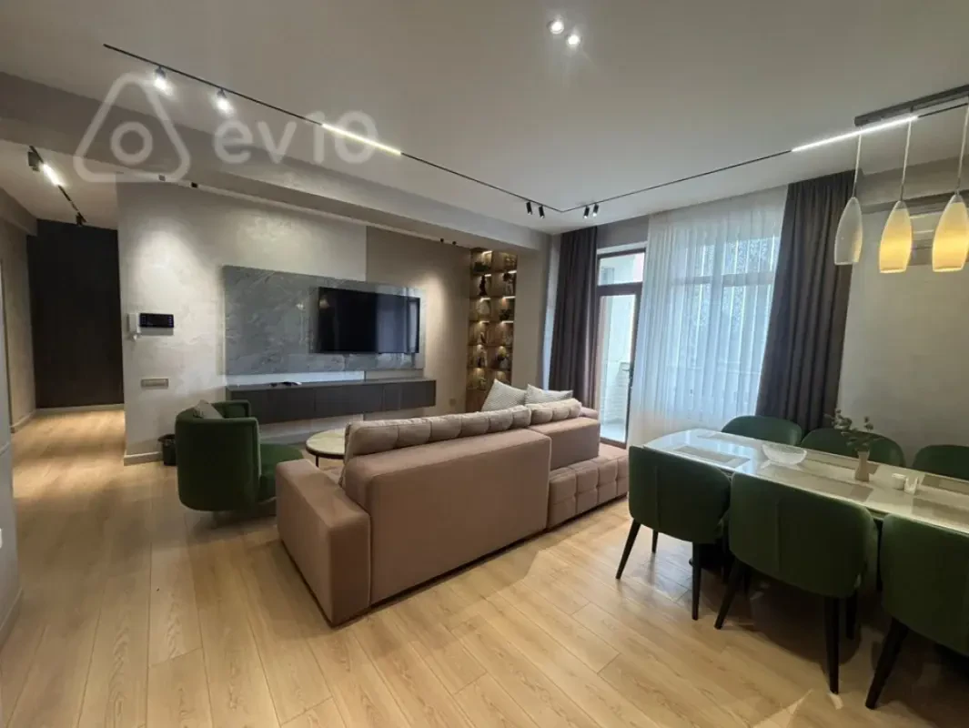 Kirayə verilir 3 otaqlı yeni tikili 110 m²
