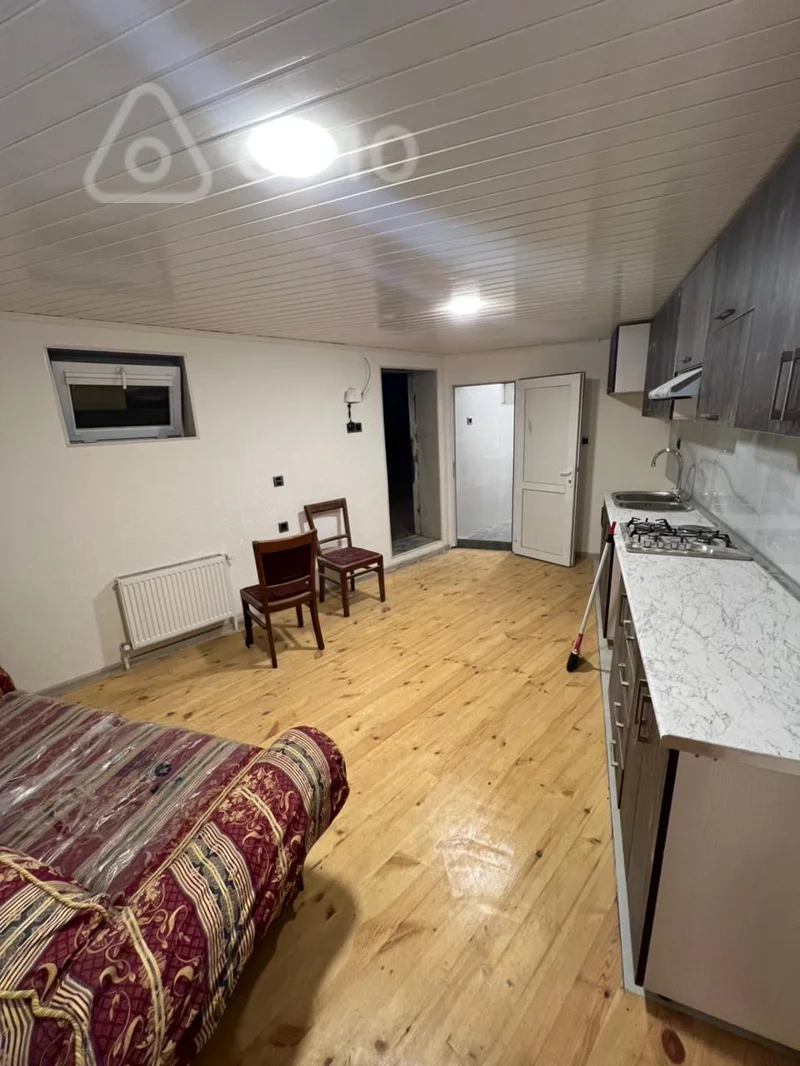 Kirayə verilir 1 otaqlı həyət evi 50 m² — Bakı, Səbail 1 otaq 50.00 m²