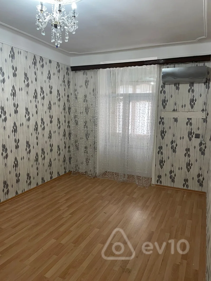 Kirayə verilir 1 otaqlı köhnə tikili 32 m² — Bakı, Nizami 1 otaq 32.00 m²