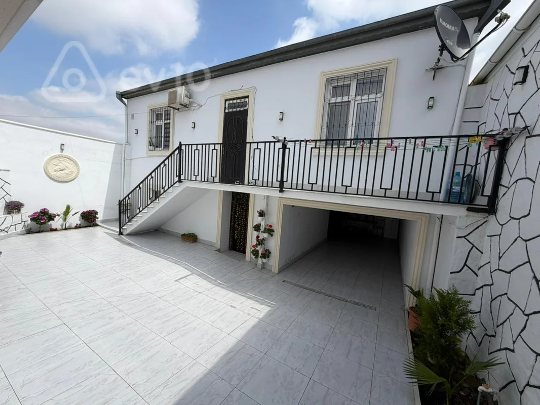 Satılır 3 otaqlı həyət evi 200 m² — Bakı, Binəqədi 3 otaq 200.00 m²