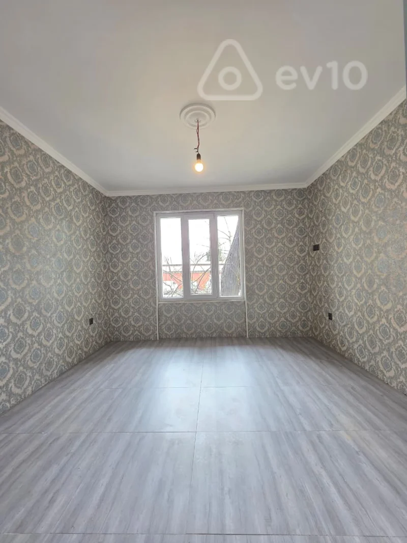 Satılır 1 otaqlı köhnə tikili 20 m² — Bakı, Binəqədi 1 otaq 20.00 m²