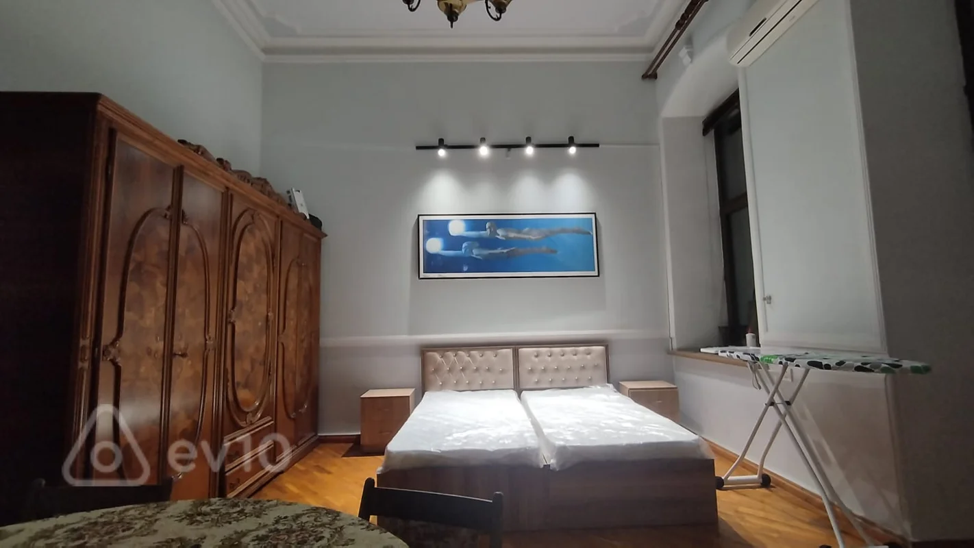 Kirayə verilir 1 otaqlı köhnə tikili 50 m² — Bakı, Yasamal 1 otaq 50.00 m²
