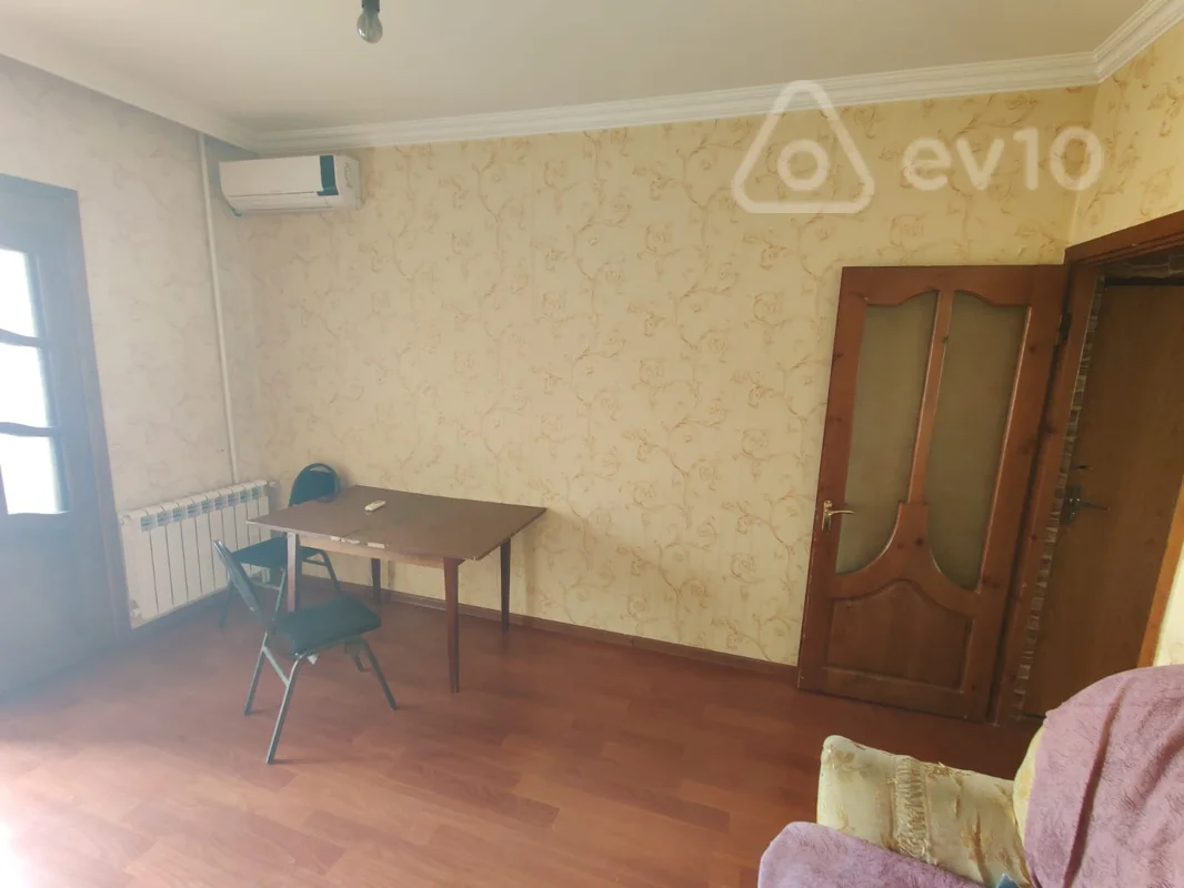 Kirayə verilir 2 otaqlı köhnə tikili 43 m² — Bakı, Nizami 2 otaq 43.00 m²