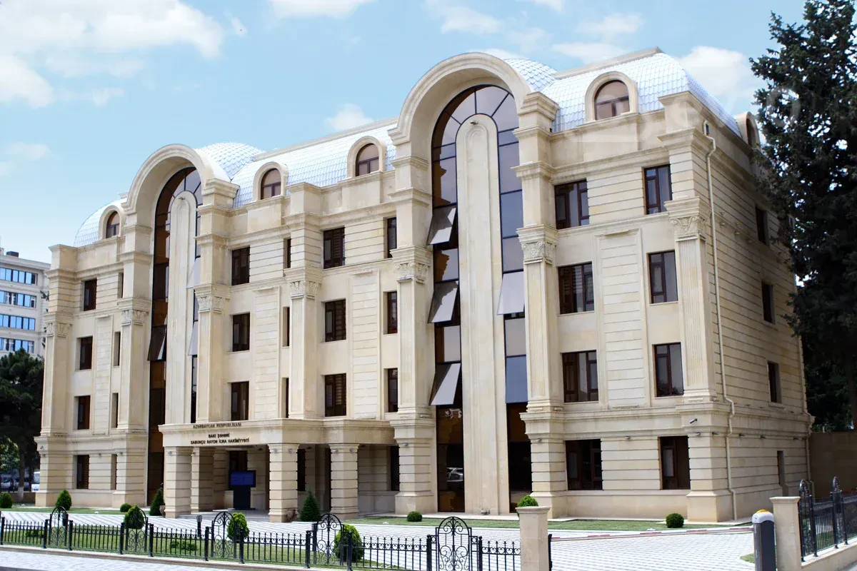 Satılır 2 otaqlı köhnə tikili 50 m²
