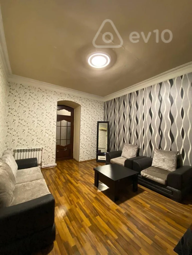 Kirayə verilir 3 otaqlı həyət evi 50 m² — Bakı, Nərimanov 3 otaq 50.00 m²