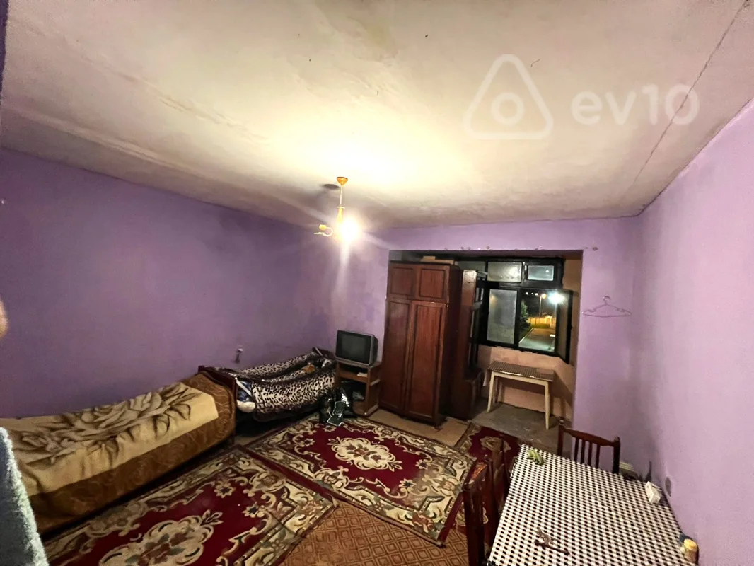 Kirayə verilir 1 otaqlı köhnə tikili 72 m² — Bakı, Nizami 1 otaq 72.00 m²