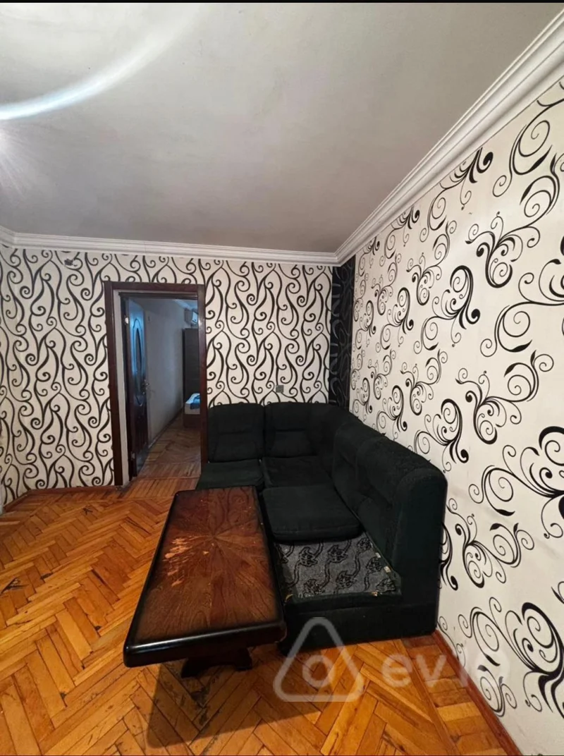 Satılır 3 otaqlı köhnə tikili 72 m² — Bakı, Yasamal 3 otaq 72.00 m²