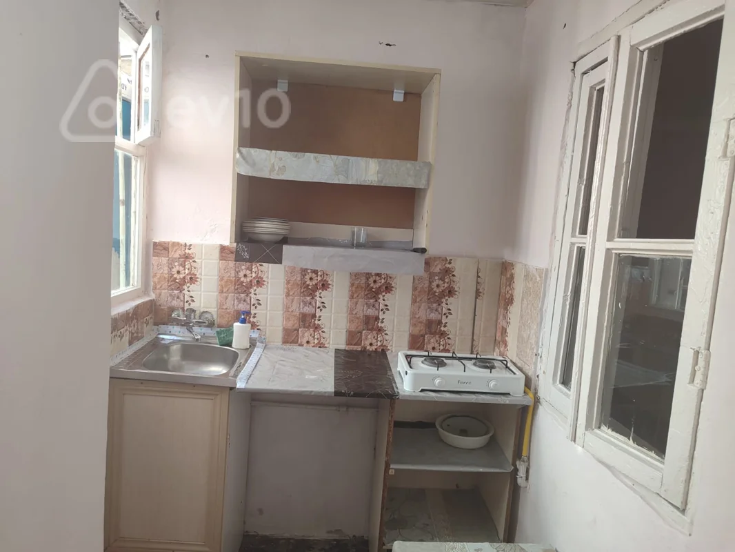 Kirayə verilir 1 otaqlı köhnə tikili 26 m² — Bakı, Yasamal 1 otaq 26.00 m²