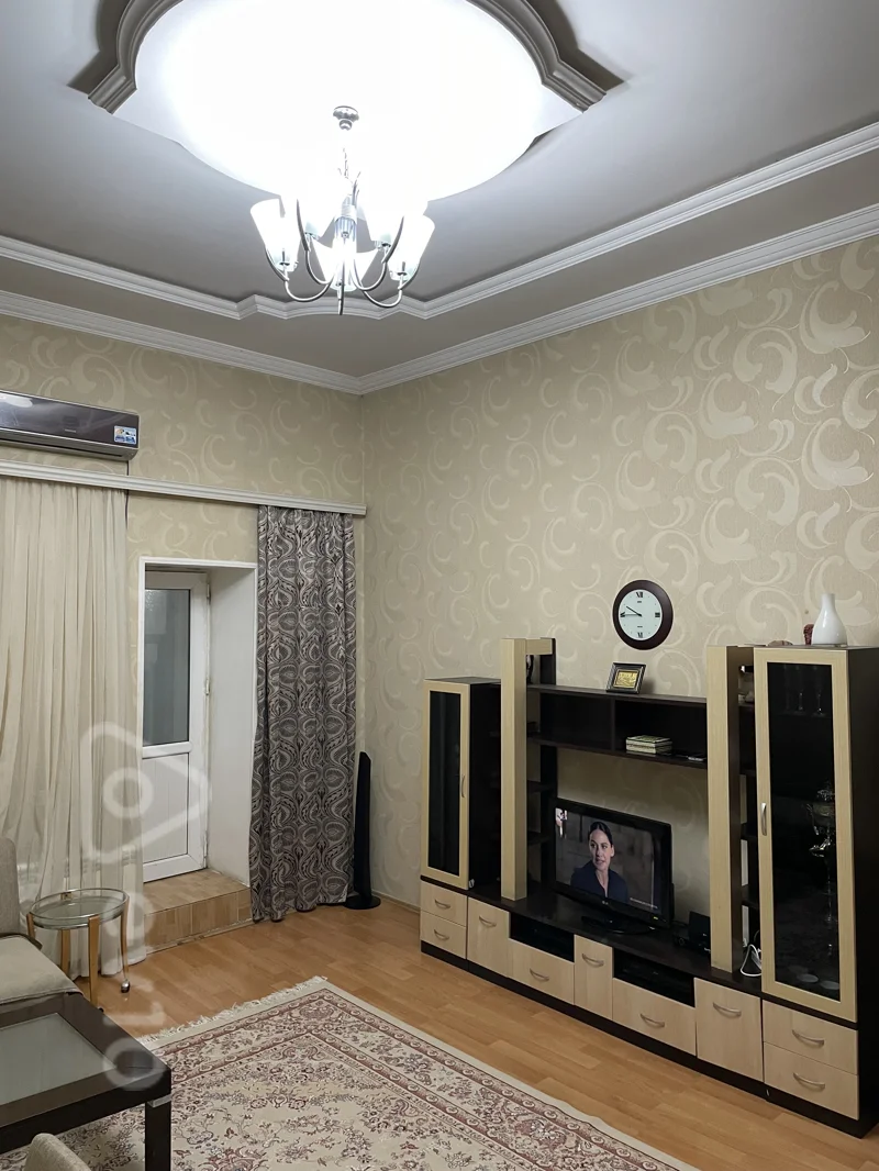 Satılır 2 otaqlı köhnə tikili 61 m² — Bakı, Səbail 2 otaq 61.00 m²