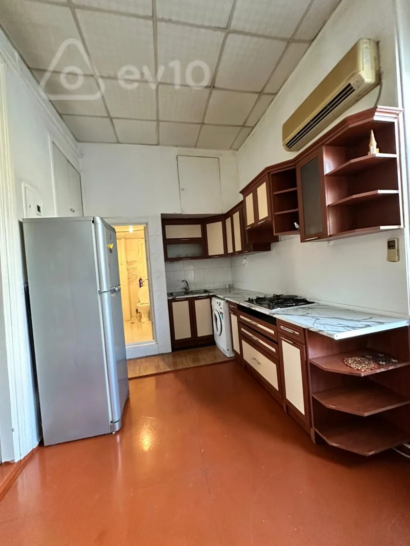 Kirayə verilir 2 otaqlı köhnə tikili 75 m² — Bakı, Nəsimi 2 otaq 75.00 m²