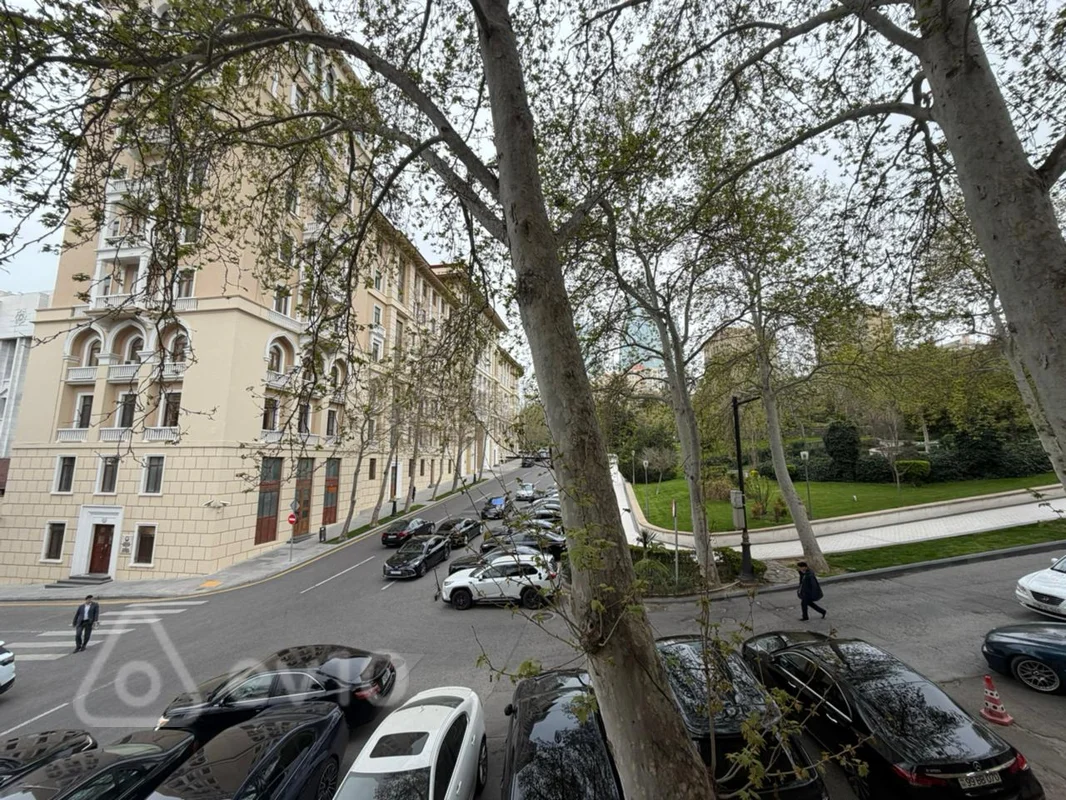 Kirayə verilir 3 otaqlı yeni tikili 125 m² — Bakı, Səbail 3 otaq 125.00 m²