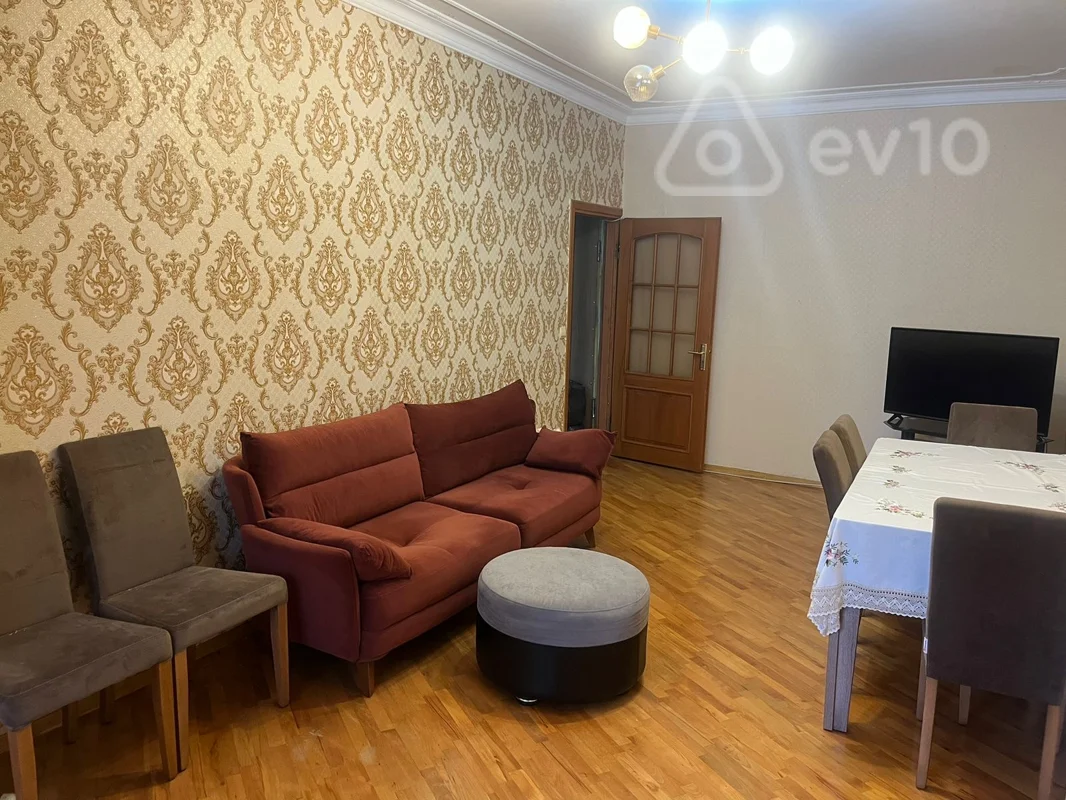 Kirayə verilir 2 otaqlı köhnə tikili 56 m² — Bakı, Binəqədi 2 otaq 56.00 m²
