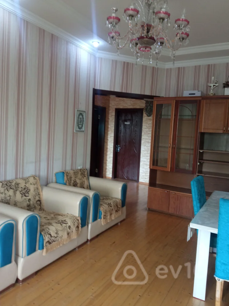 Kirayə verilir 2 otaqlı həyət evi 52 m² — Bakı, Abşeron 2 otaq 52.00 m²