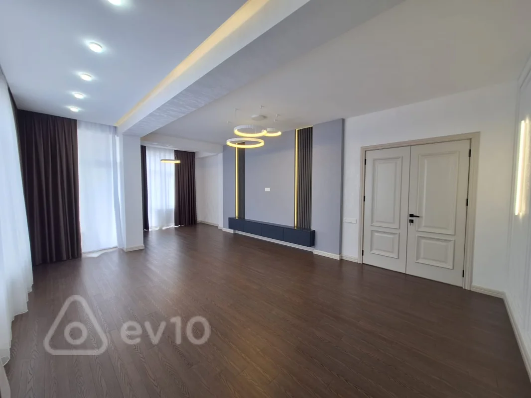 Satılır 3 otaqlı yeni tikili 142 m² — Bakı, Səbail 3 otaq 142.00 m²