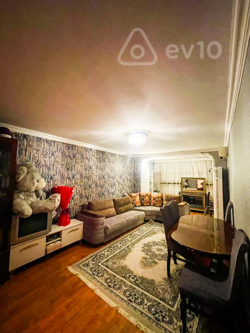 Satılır 2 otaqlı köhnə tikili 42.8 m² — Bakı, Nizami 2 otaq 42.80 m²